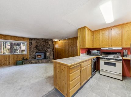 1183 Canarsee Street, South Lake Tahoe, CA 96150 Photo