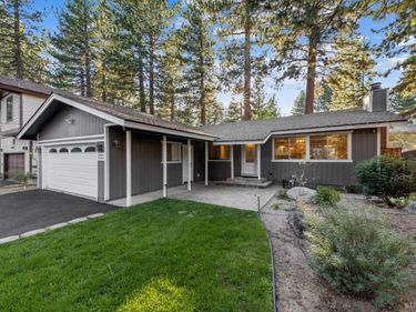 2301 California Avenue, South Lake Tahoe, CA 96150