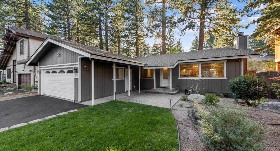 2301 California Avenue, South Lake Tahoe, CA 96150 Photo