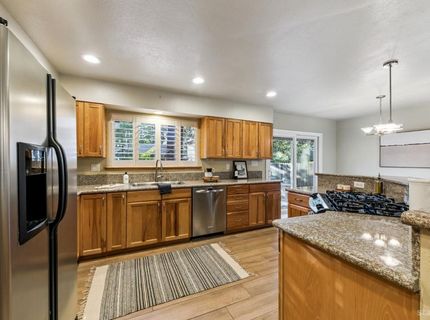2301 California Avenue, South Lake Tahoe, CA 96150 Photo