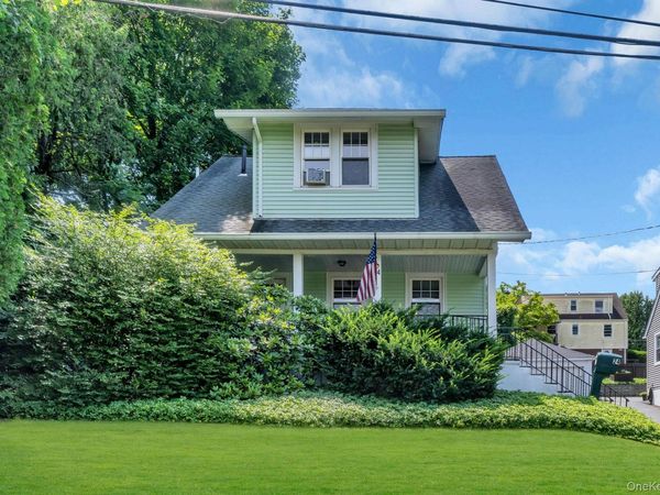 24 Howard Avenue, Valhalla, NY 10595