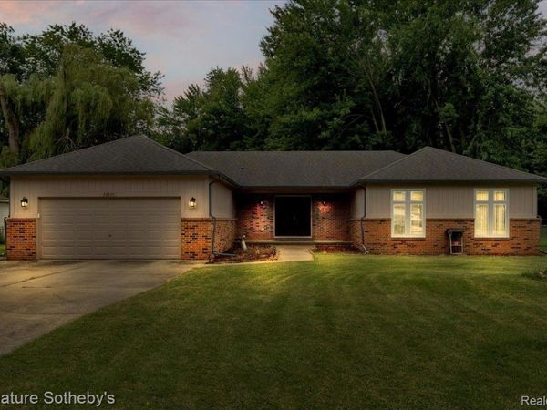 26820 Alray Street, Chesterfield Township, Mi 48051