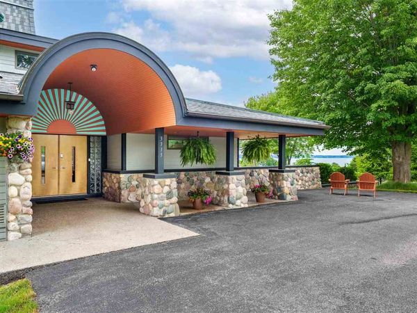 3333 KIRKRIDGE Drive, Williamsburg, MI 49690