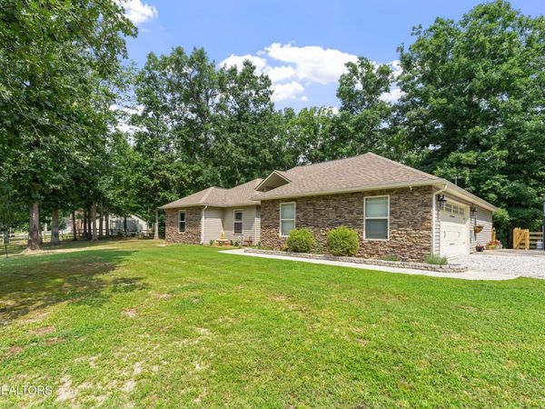 190 Logan Lane, Oneida, TN 37841