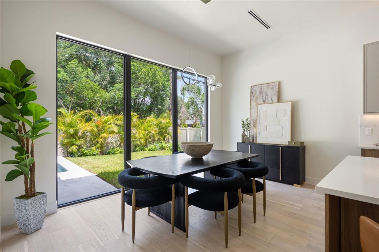 525 S Lakemont Avenue, Winter Park, FL 32792 Photo