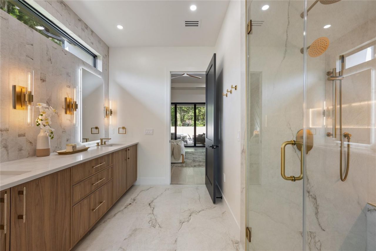 525 S Lakemont Avenue, Winter Park, FL 32792 Photo