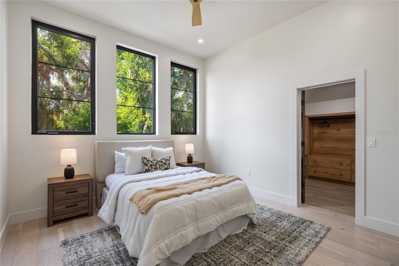 525 S Lakemont Avenue, Winter Park, FL 32792 Photo