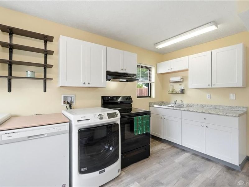 2465 Lehigh Place, Moraine, OH 45439 Photo 6