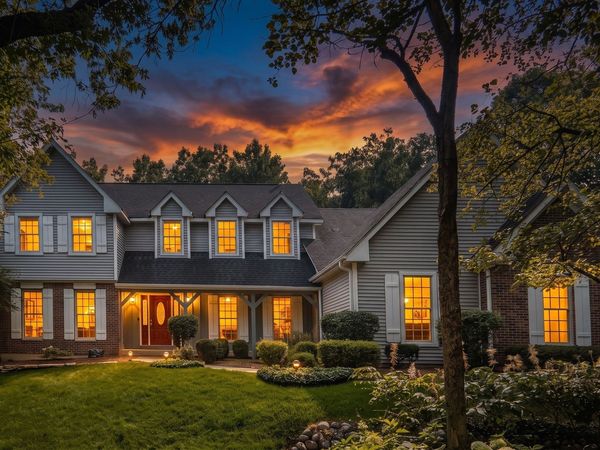 5N662 Forest Glen Lane, St. Charles, IL 60175