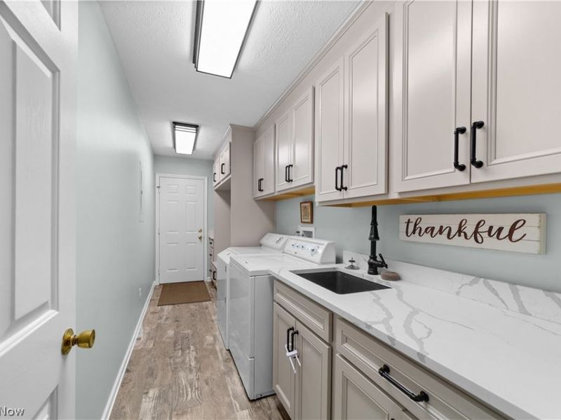 7695 Bar Harbour Lane , Mentor, OH 44060 Photo 10