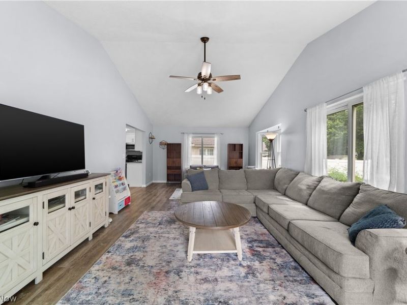 7695 Bar Harbour Lane , Mentor, OH 44060 Photo 14