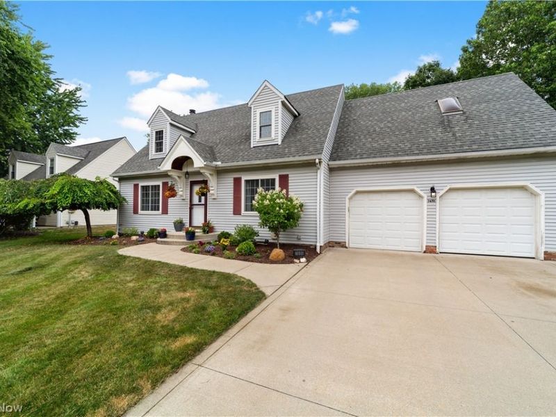 7695 Bar Harbour Lane , Mentor, OH 44060 Photo 2