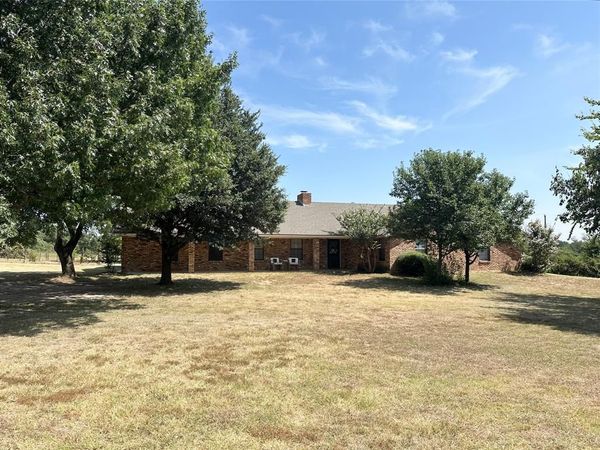 2829 Bailey Lane, Aubrey, TX 76227