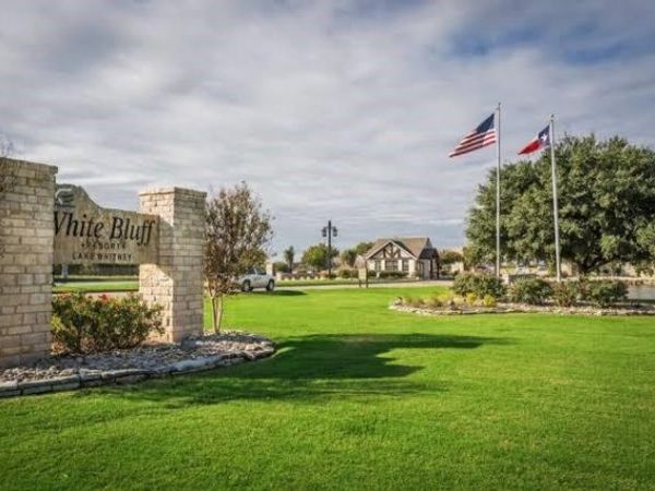 13002 Crestwood Drive , Whitney, TX 76692