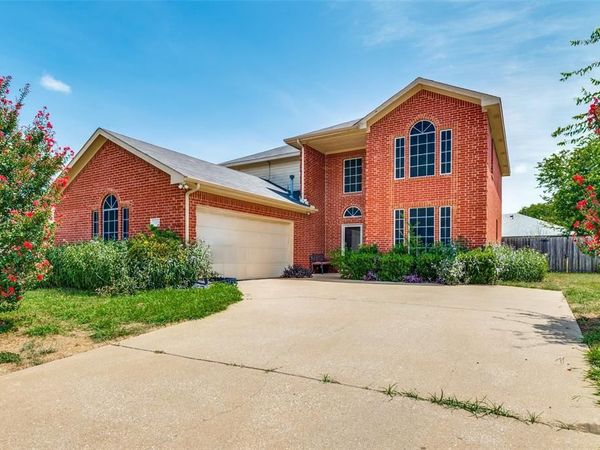 1212 Rio Bravo Drive, DeSoto, TX 75115