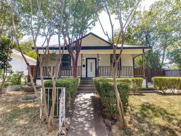 915 Cameron Avenue, Dallas, TX 75223