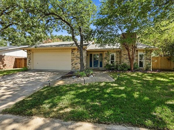 3800 Aspenwood Drive, Bedford, TX 76021