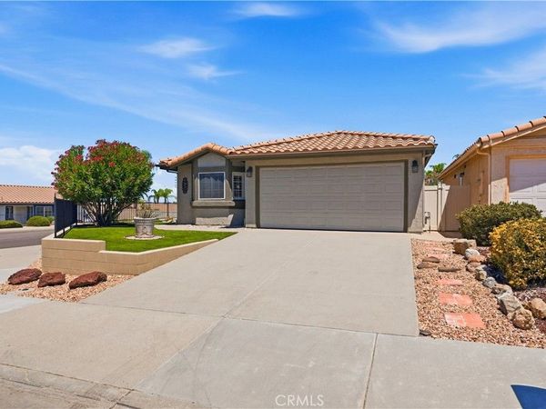 27660 Calle Haberio, Menifee, CA 92585