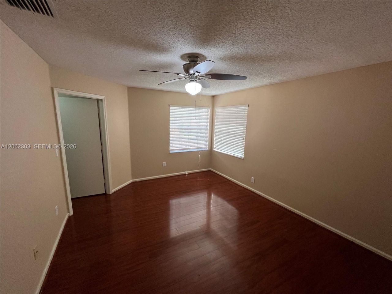 1540 W Lacosta Dr W, Pembroke Pines, FL 33027 Photo