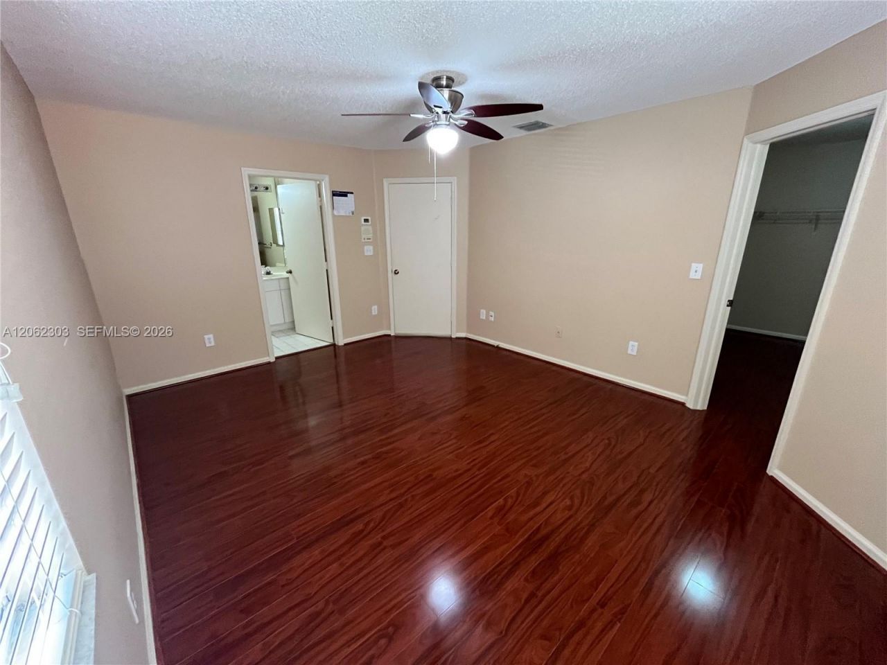 1540 W Lacosta Dr W, Pembroke Pines, FL 33027 Photo