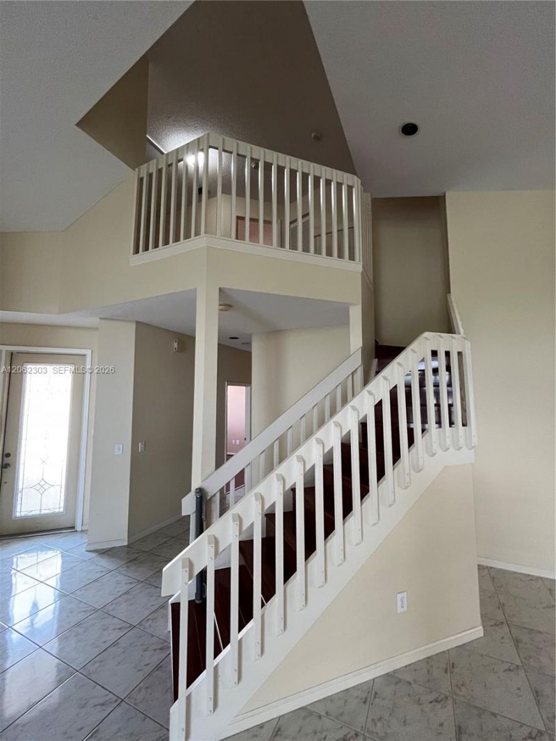 1540 W Lacosta Dr W, Pembroke Pines, FL 33027 Photo