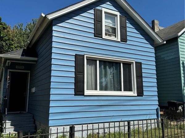 2751 W 32nd Street , Cleveland, OH 44113