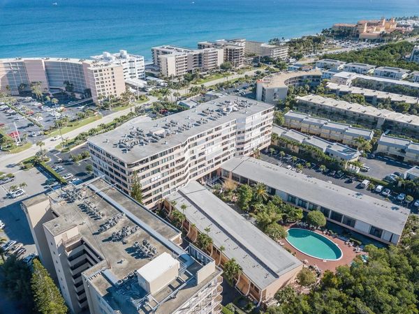 3589 S Ocean Boulevard, Unit L12, South Palm Beach, FL 33480