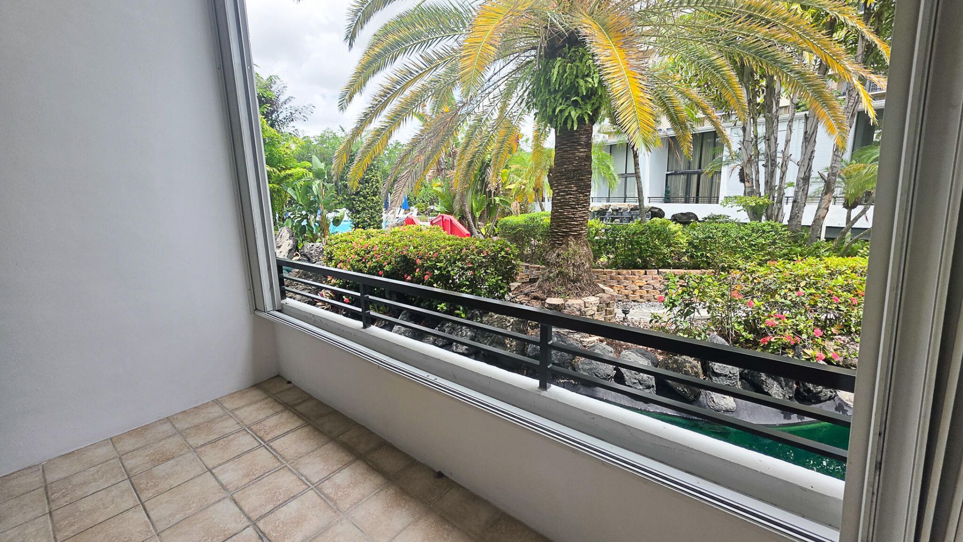3589 S Ocean Boulevard, Unit L12, South Palm Beach, FL 33480 Photo