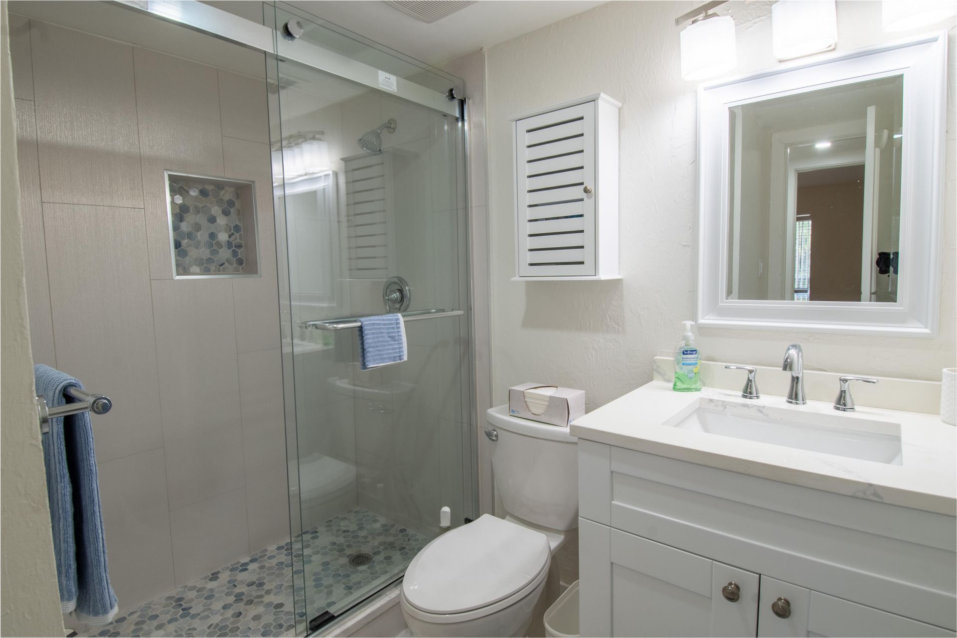 5 High Point Circle W, Unit 212, Naples, FL 34103 Photo