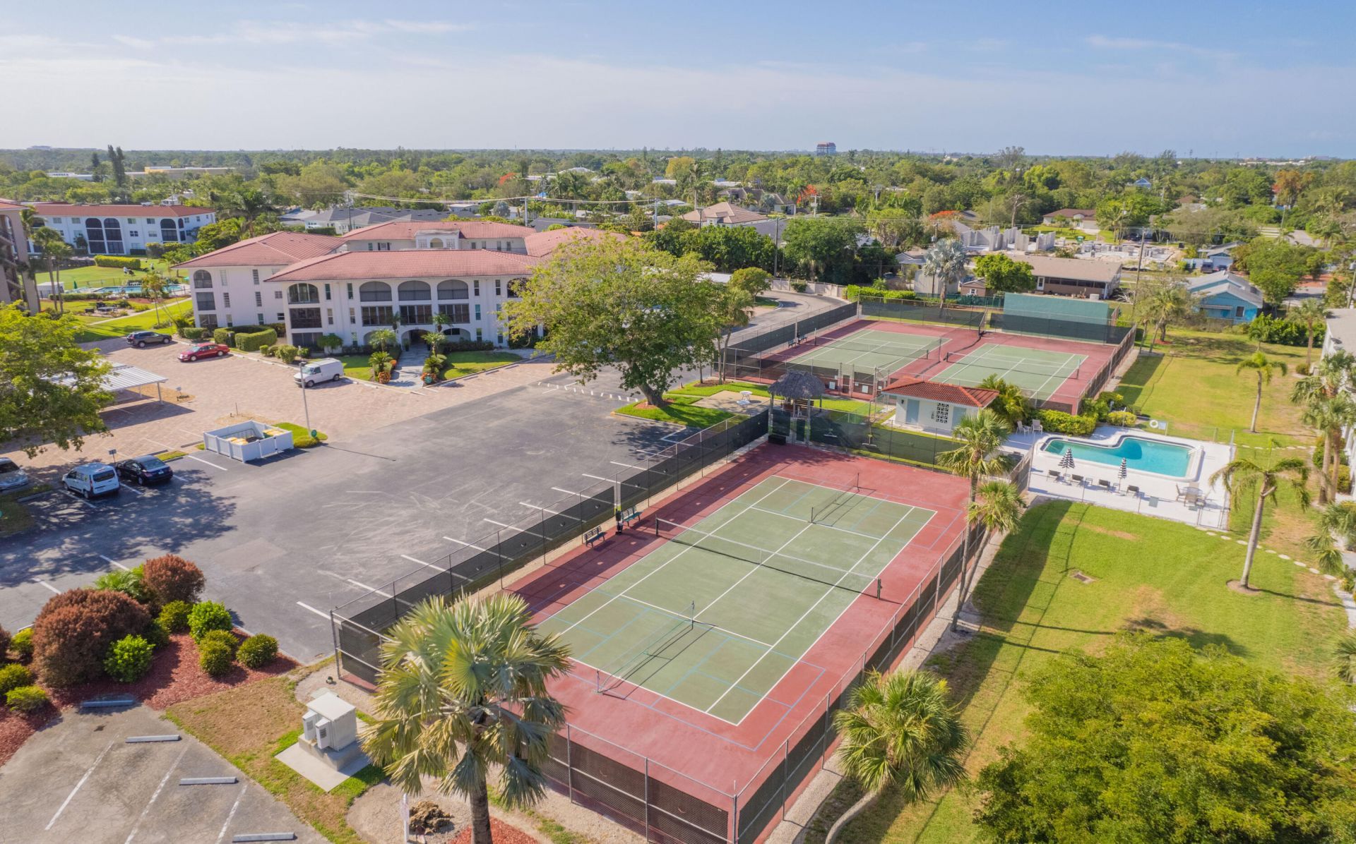 5 High Point Circle W, Unit 212, Naples, FL 34103 Photo