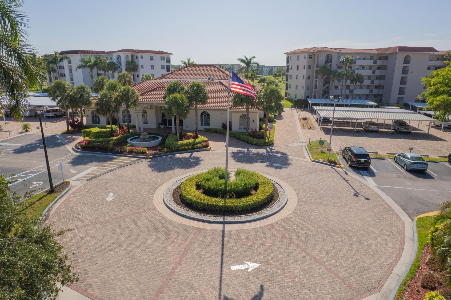 5 High Point Circle W, Unit 212, Naples, FL 34103 Photo