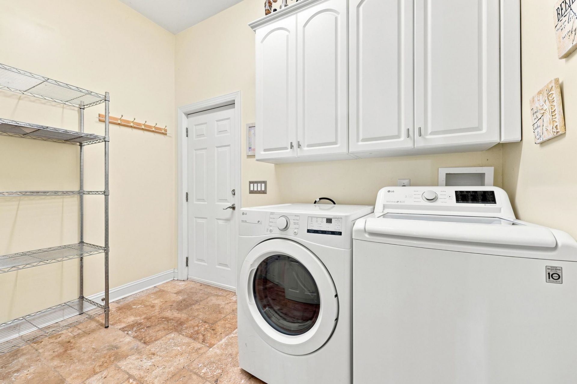 2366 Island Way Photo 18