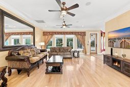 2366 Island Way photo 4