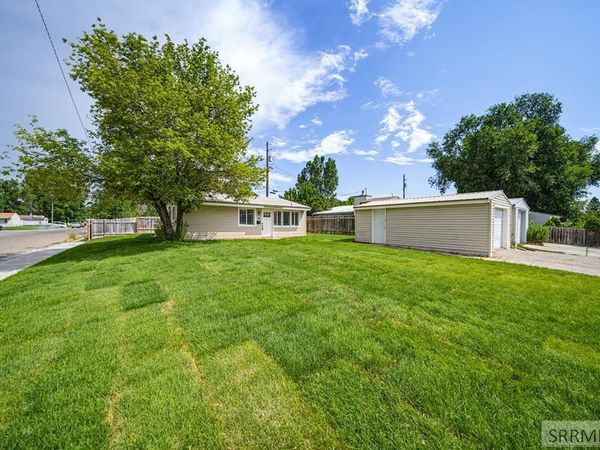 1063 Irving Street, IDAHO FALLS, ID 83401