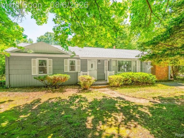 16887 Renton Road, Van Buren Township, Mi 48111