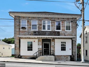 236 W MARKET STREET, JONESTOWN, PA 17038