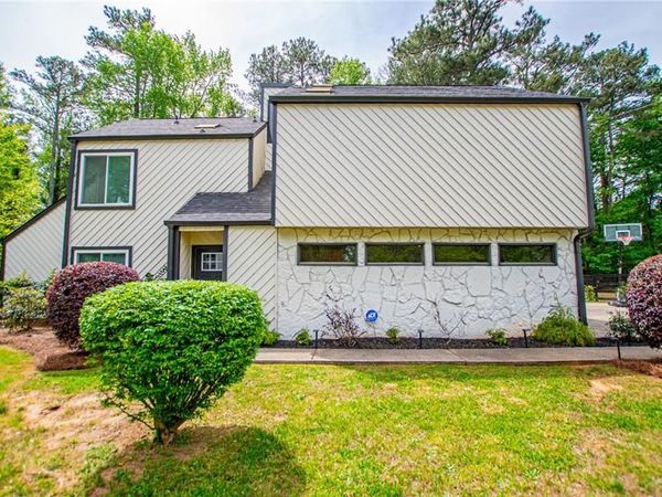3702 Hembree Lane , Marietta, GA 30062