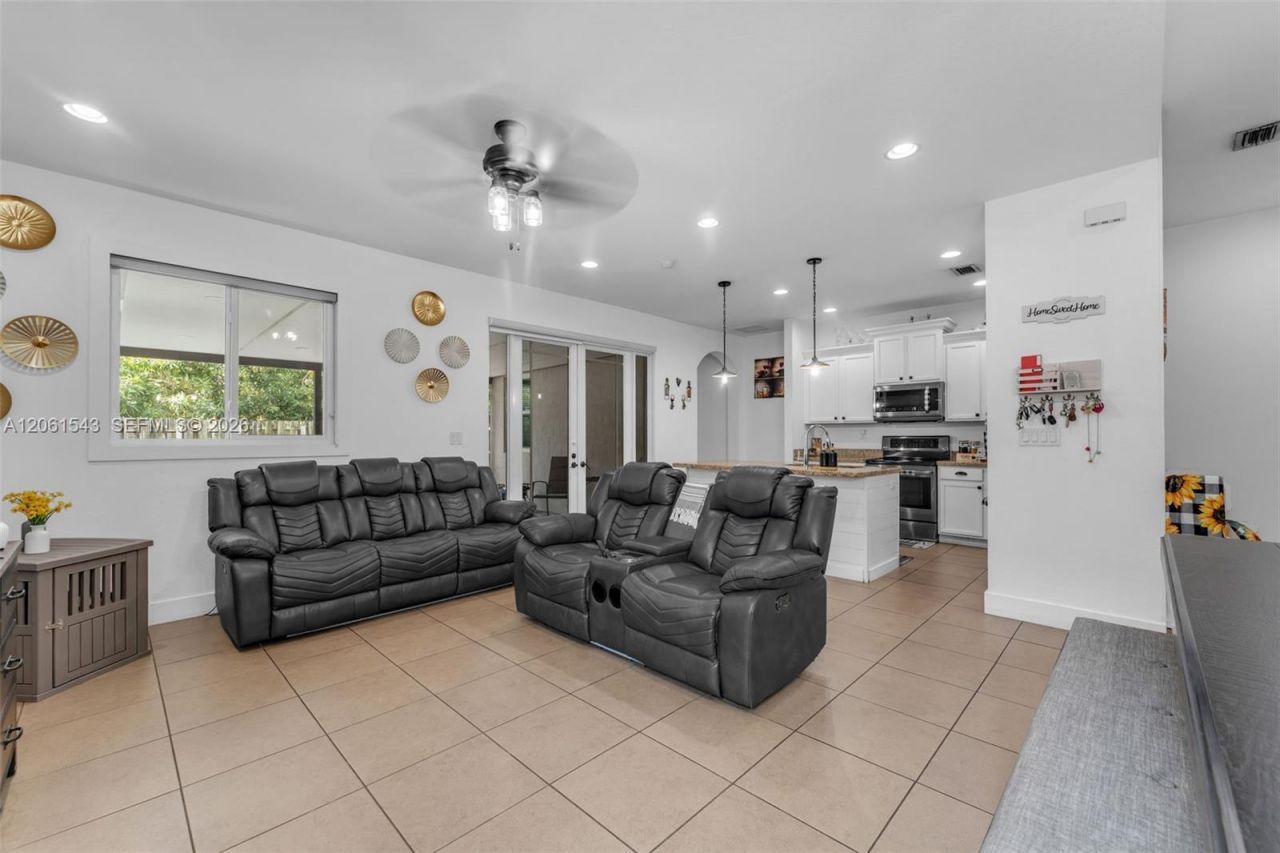 11860 SW 253rd St, Homestead, FL 33032 Photo