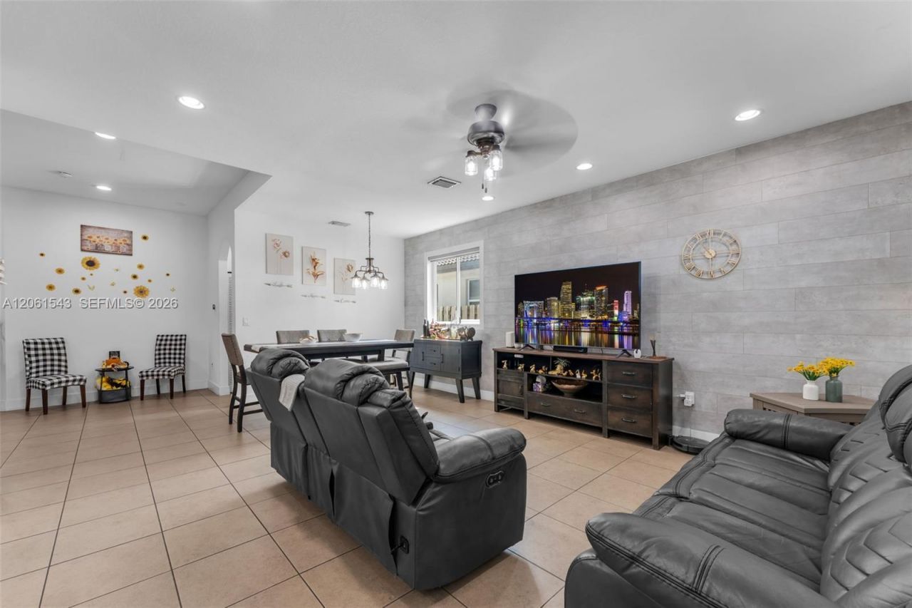 11860 SW 253rd St, Homestead, FL 33032 Photo