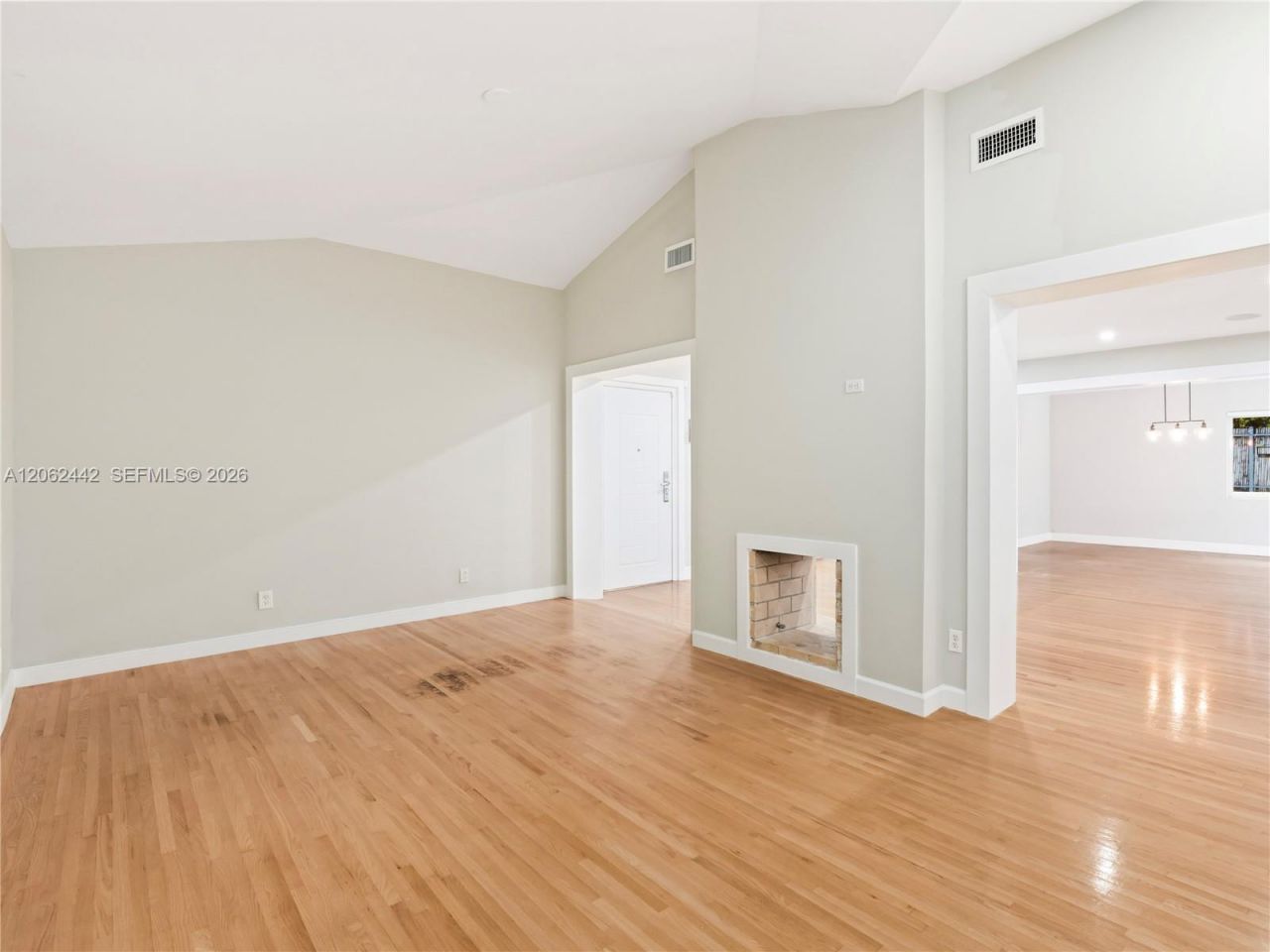 680 NE 81st St , Miami, FL 33138 Photo