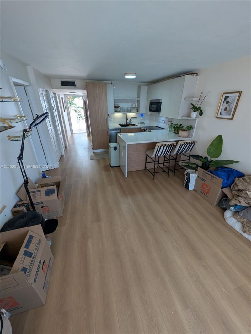 1666 West Ave, Unit 305, Miami Beach, FL 33139 Photo