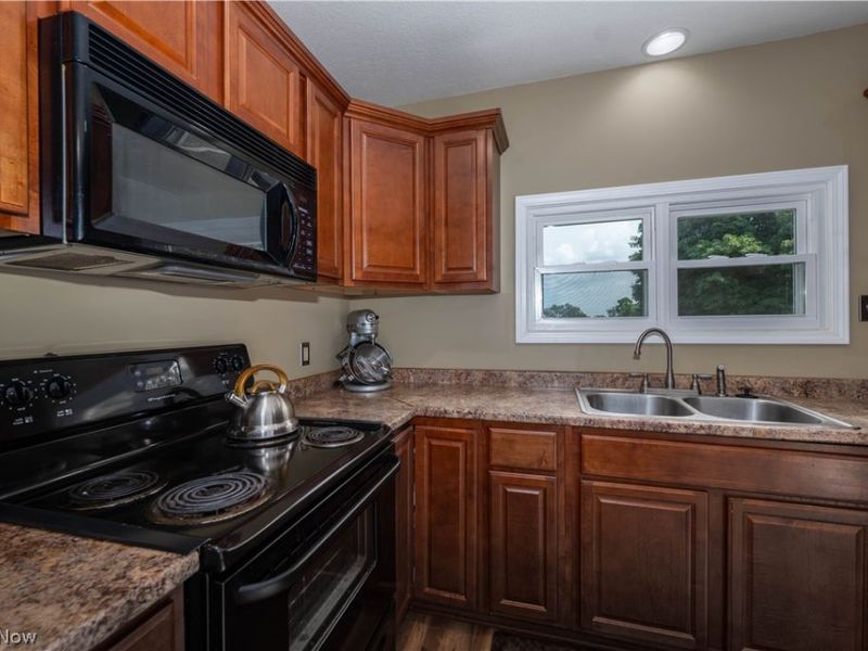 719 Wooster Street, Canal Fulton, OH 44614 Photo 11