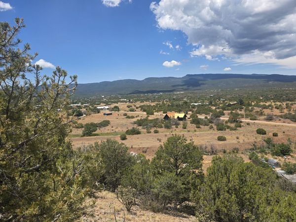 2 Lakeview Drive , Sandia Park, NM 87047