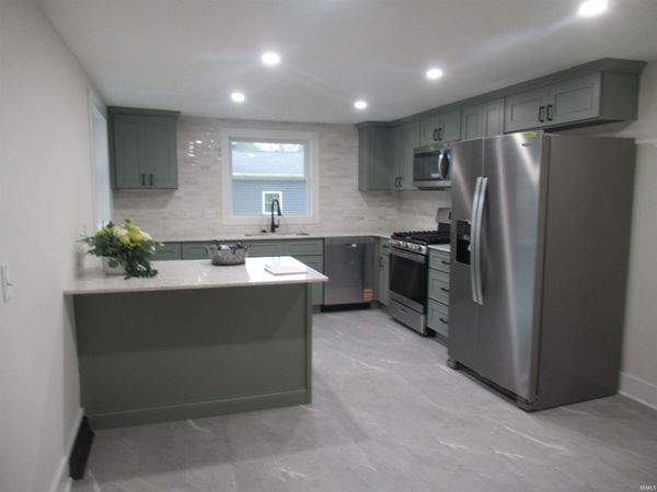 729 Dowling Street, Kendallville, IN 46755