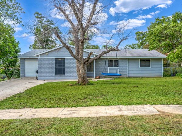511 BARBUDA ST, San Antonio, TX 78227