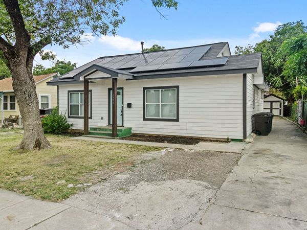 2131 STEVES AVE, San Antonio, TX 78210