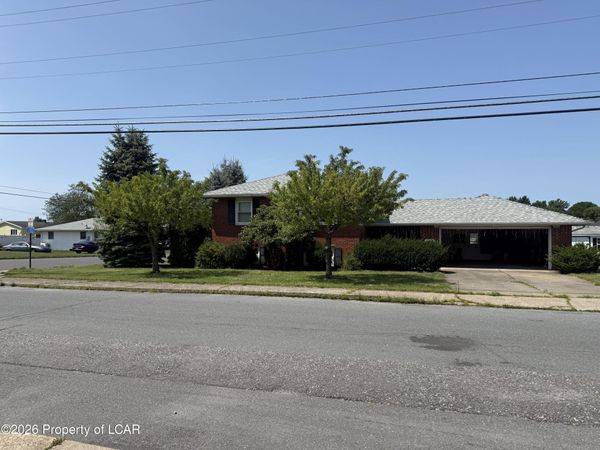 845 W 17th Street, Hazleton, PA 18201