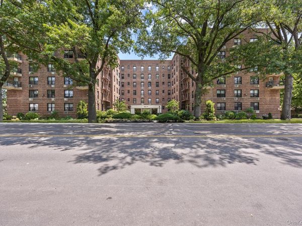 80-35 Springfield Blvd , Unit 1M, Queens Village, NY 11427