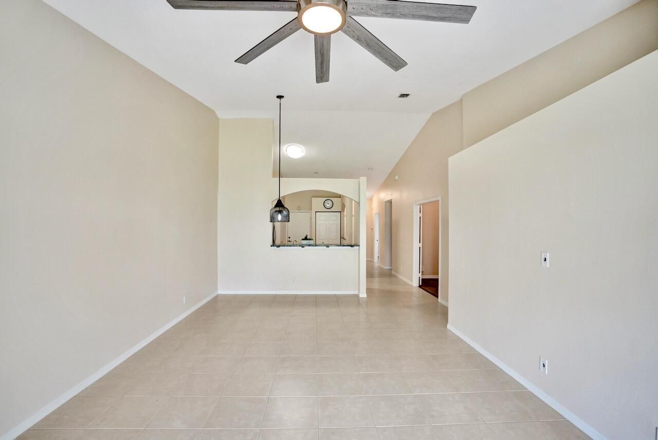 8375 Logia Circle, Boynton Beach, FL 33472 Photo