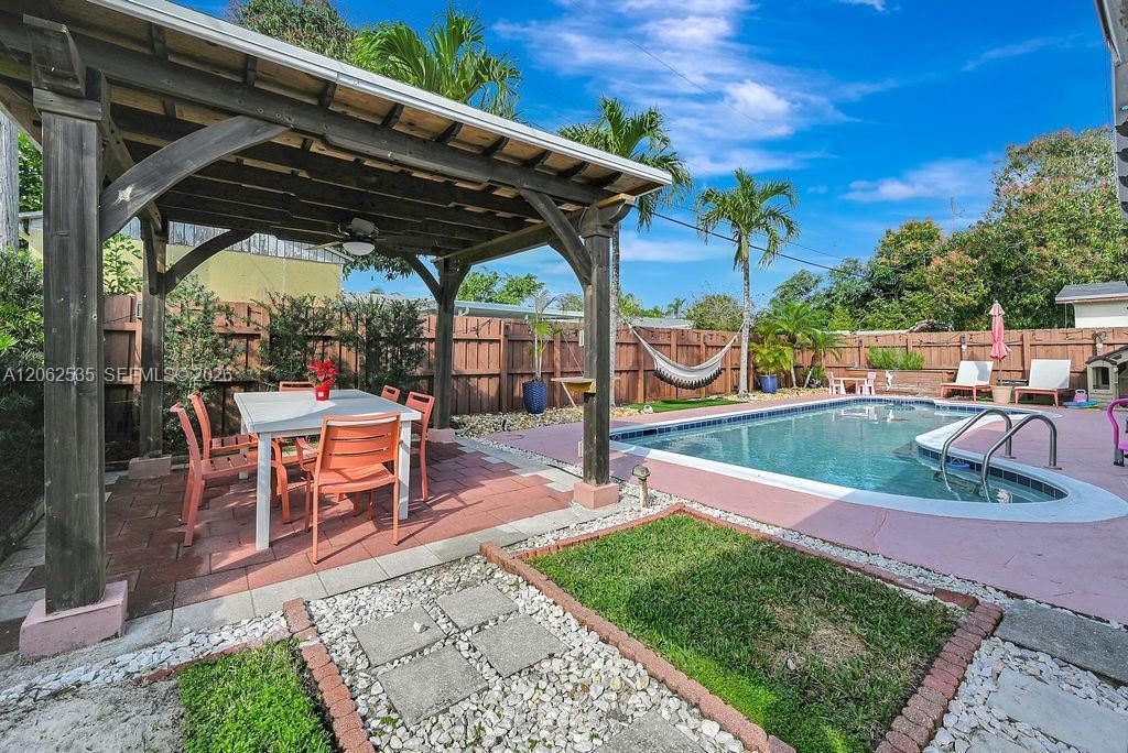 740 N 73rd Ave , Hollywood, FL 33024 Photo